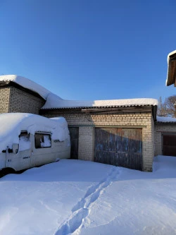 Аукцион по продаже нежилого здания-гаража площадью 109,4 кв. м и земельного участка площадью 420 кв. м, расположенных по адресу: Владимирская область, м.р-н Камешковский, г.п. город Камешково, г Камешково, ул. Свердлова, д. 16 стр. 1.